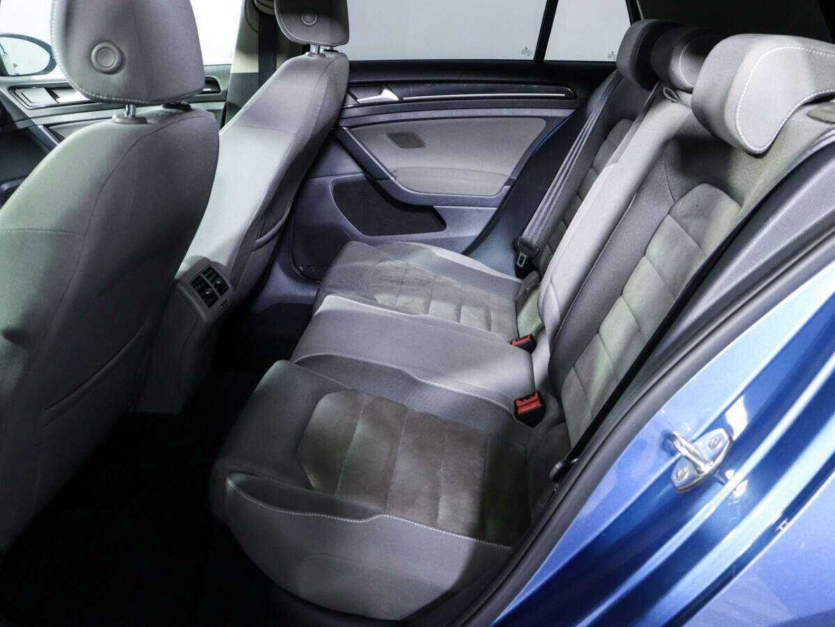 Б/У Фольксваген Гольф 2013 года. Фото: #9