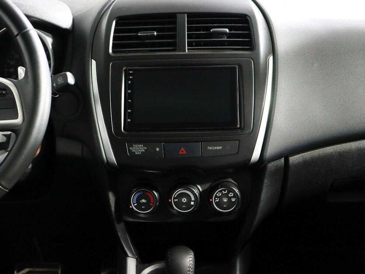 Б/У Митсубиши АС-Икс 2013 года. Фото: #10