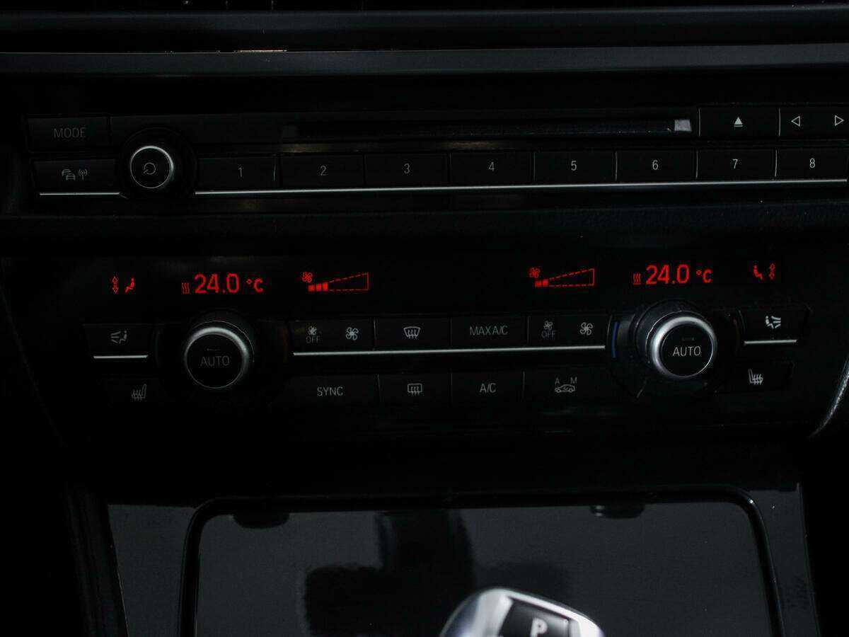 BMW 5 серии 2013 года с пробегом. Фото: #9