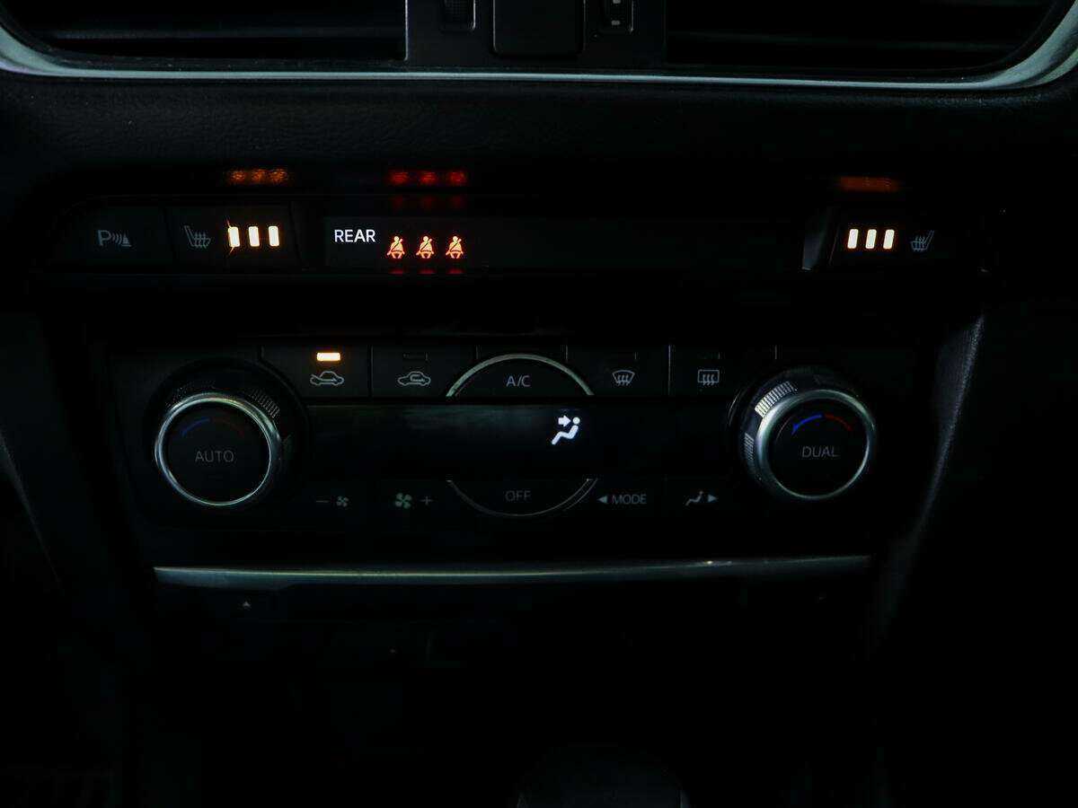 Б/У Мазда 6 2016 года. Фото: #16