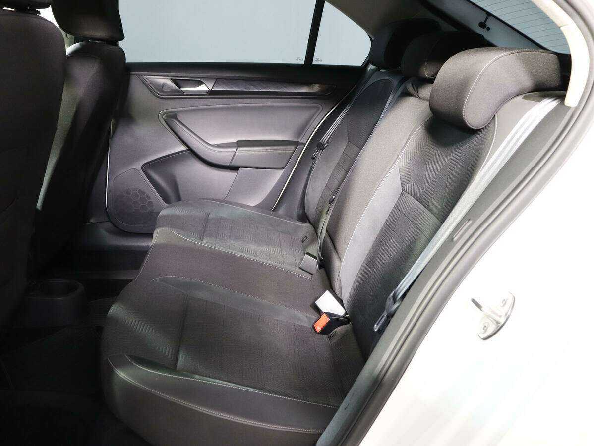 Б/У Фольксваген Поло 2020 года. Фото: #7