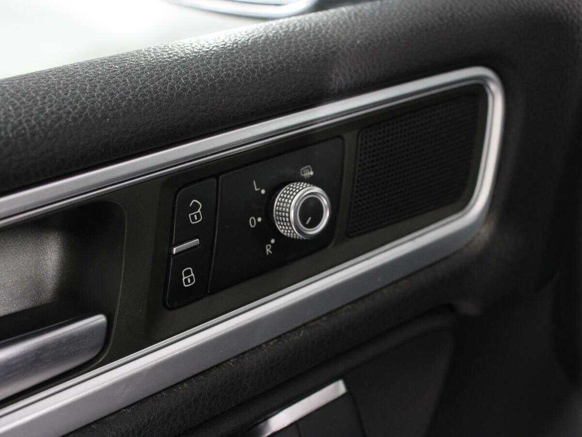 Volkswagen Touareg 2015 года с пробегом. Фото: #16