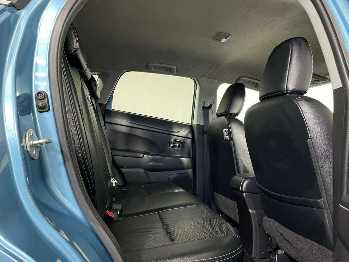 Б/У Митсубиши АС-Икс 2012 года. Фото: #16