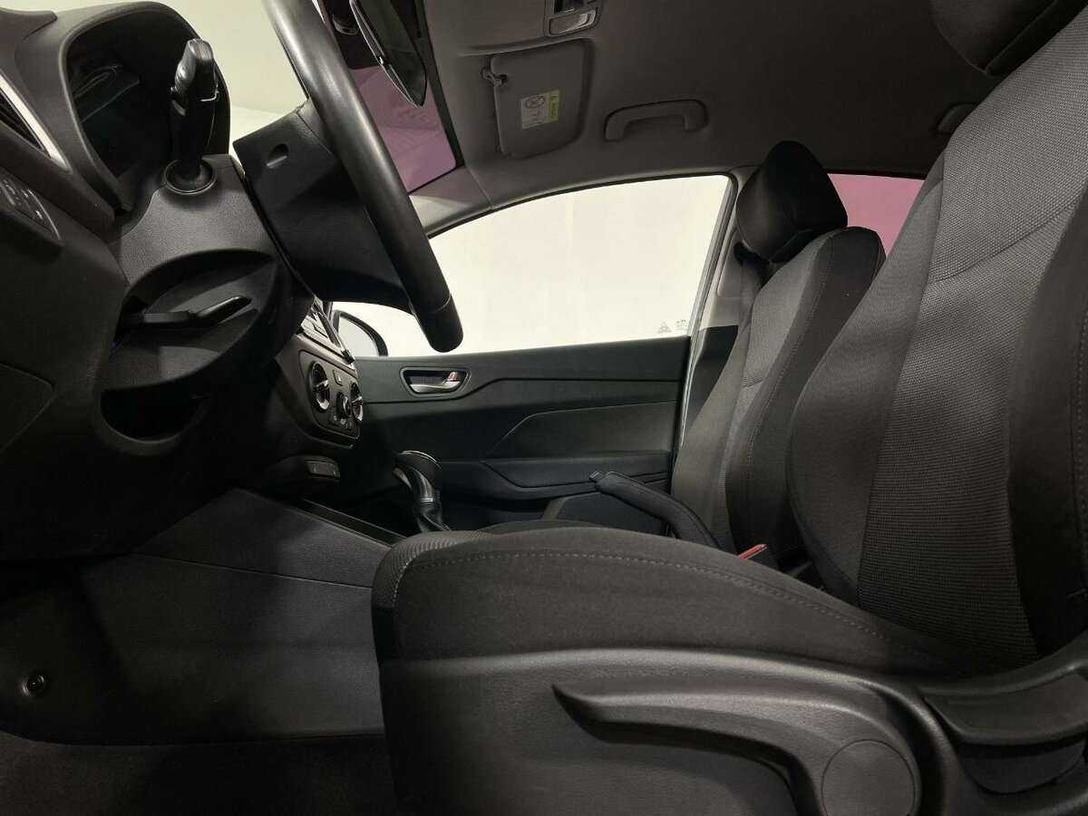 Б/У Хендай Солярис 2017 года. Фото: #9