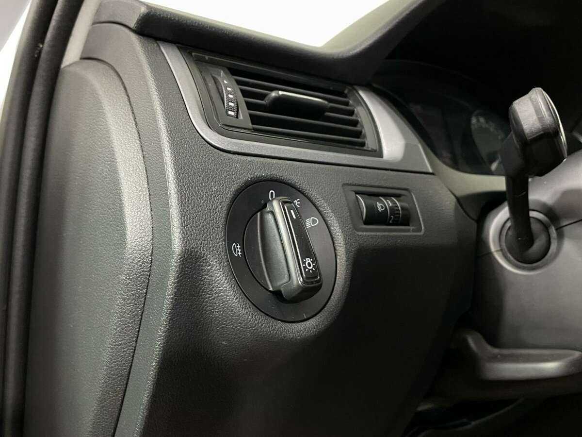 Б/У Шкода Рапид 2016 года. Фото: #7