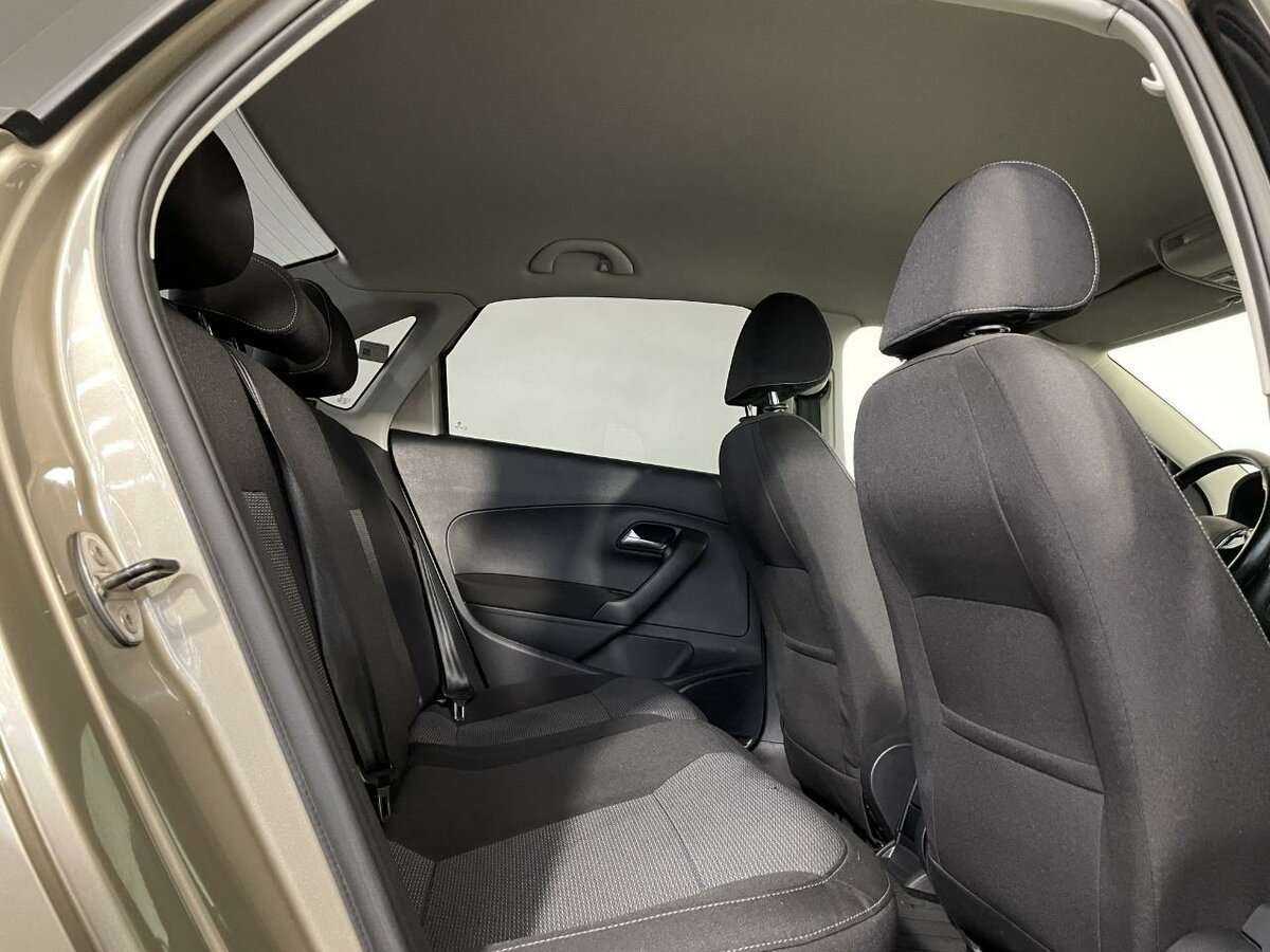 Б/У Фольксваген Поло 2015 года. Фото: #14