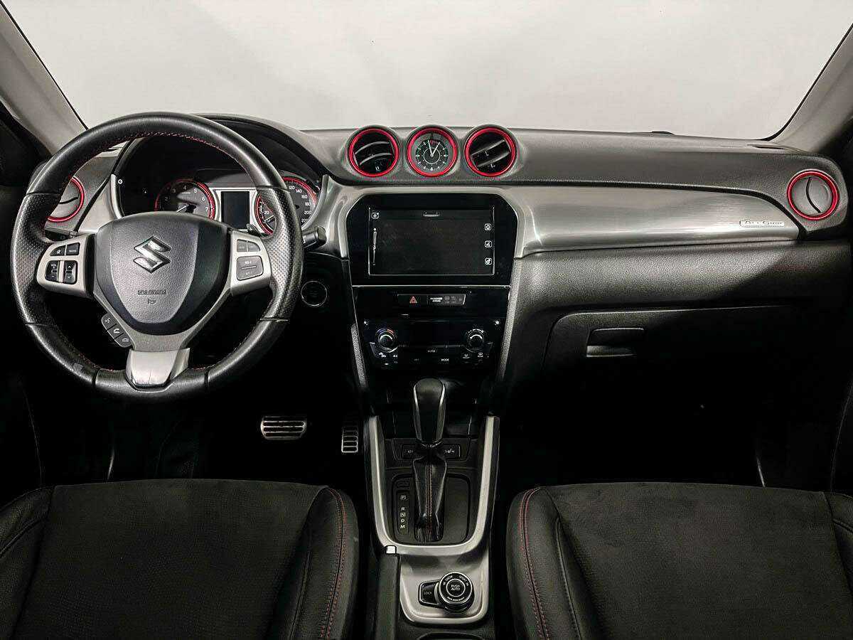 Б/У Сузуки Витара 2017 года. Фото: #10