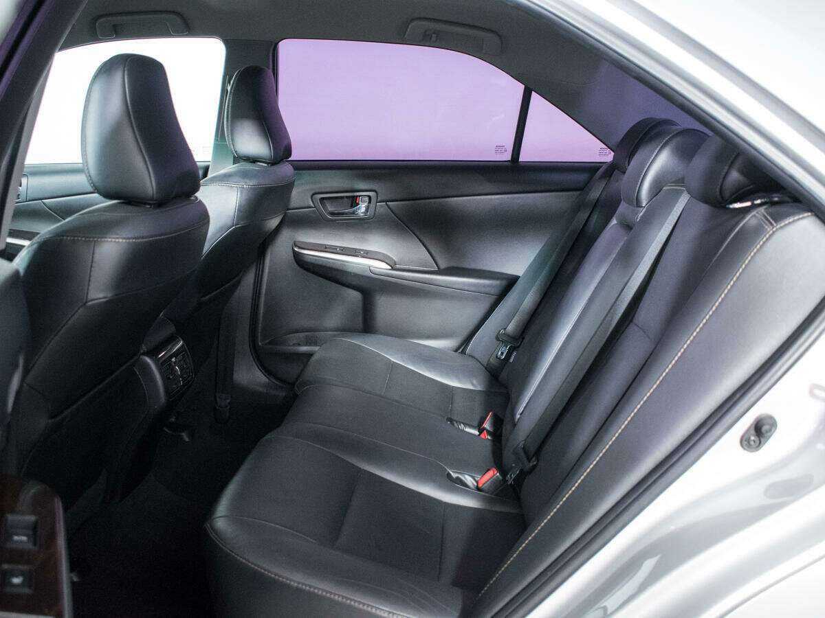 Toyota Camry 2015 года с пробегом. Фото: #9