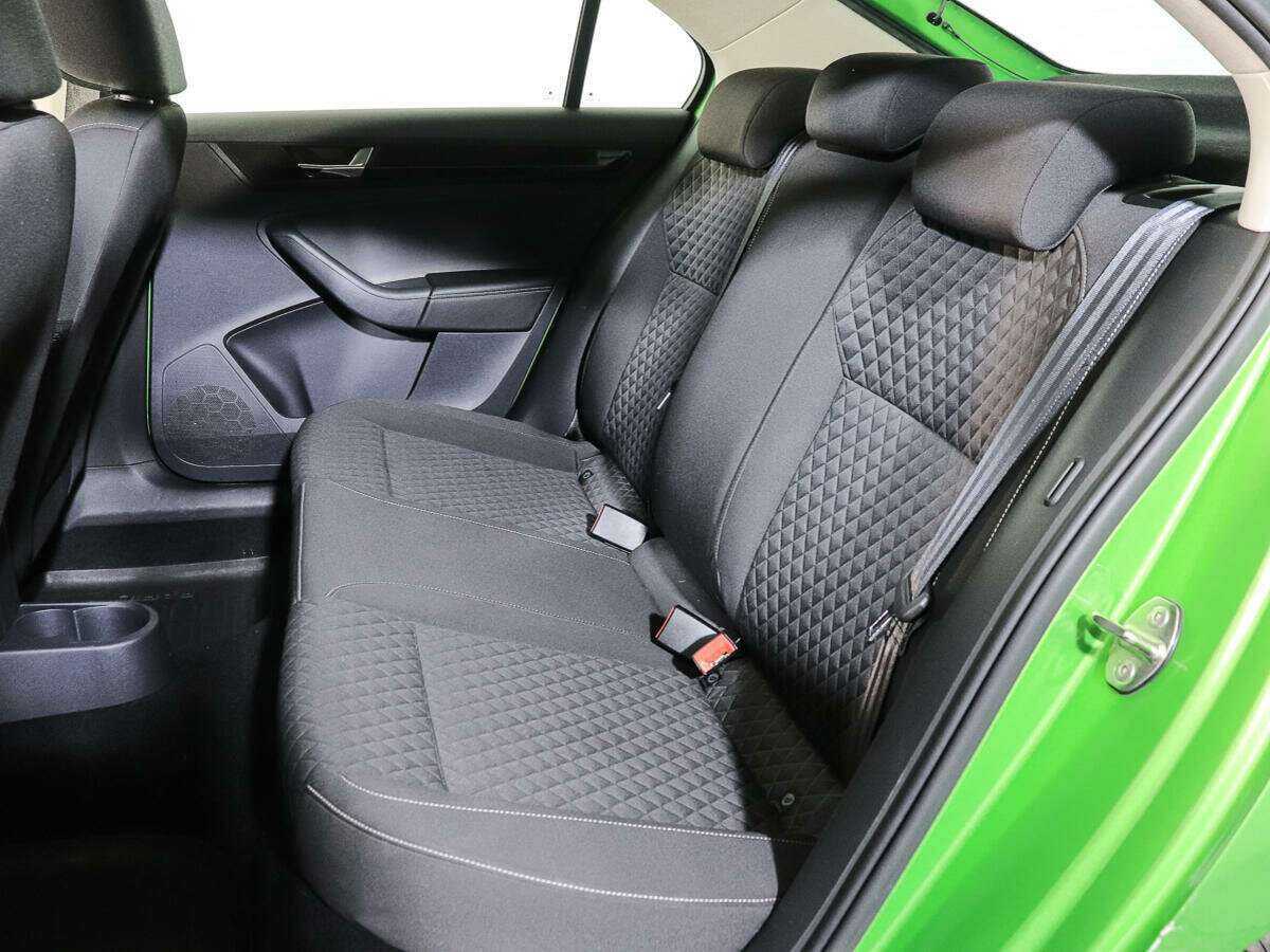 Б/У Шкода Рапид 2017 года. Фото: #8