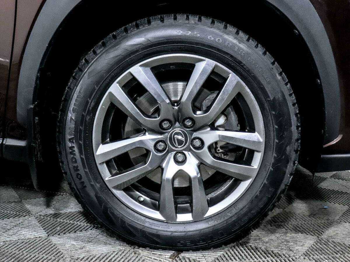 Lexus NX 2017 года с пробегом. Фото: #12