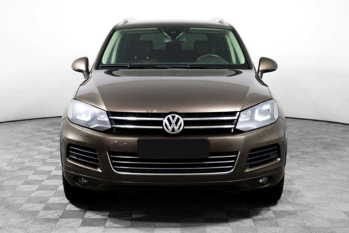 Volkswagen Touareg 2012 года с пробегом. Фото: #1