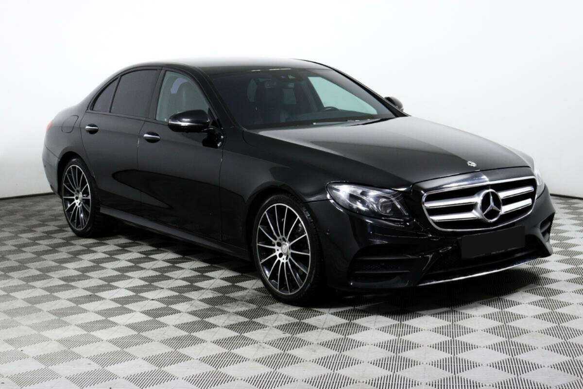 Mercedes-Benz E-Класс 2017 года с пробегом. Фото: #2