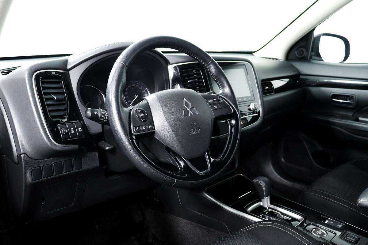Mitsubishi Outlander 2022 года с пробегом. Фото: #13