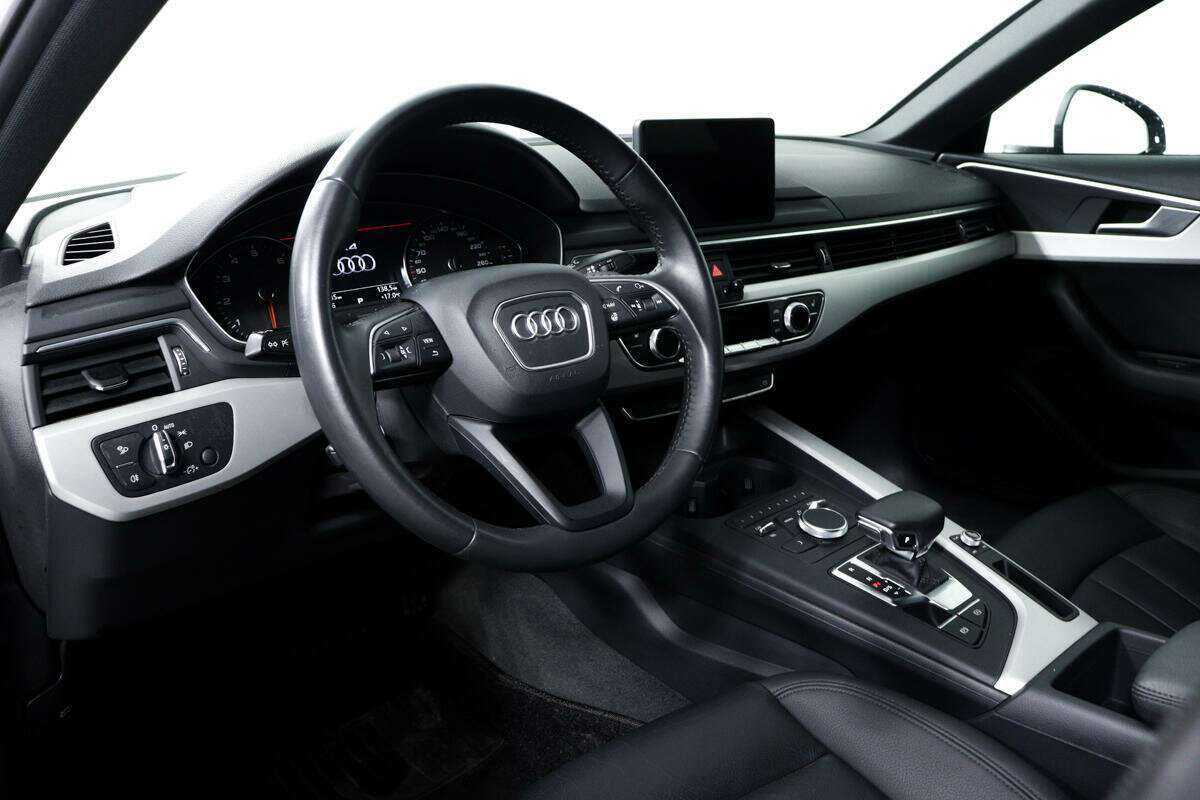 Audi A4 2019 года с пробегом. Фото: #12