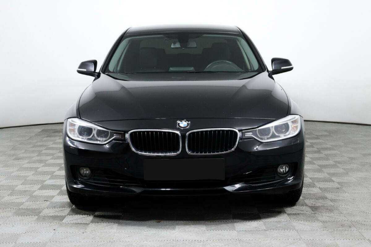 BMW 3 серии 2015 года с пробегом. Фото: #1