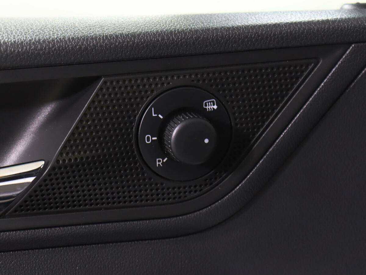 Б/У Шкода Рапид 2021 года. Фото: #14