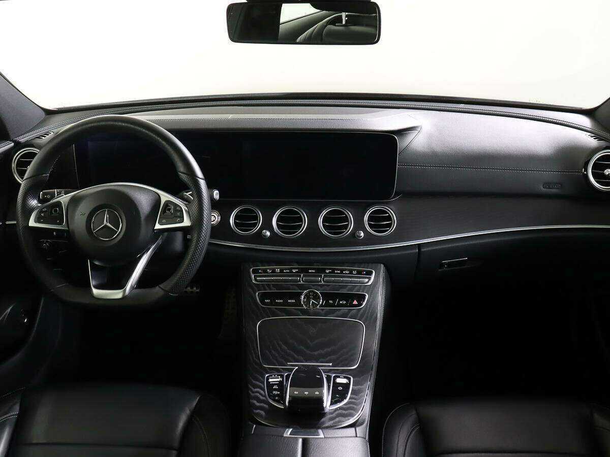 Mercedes-Benz E-Класс 2017 года с пробегом. Фото: #11