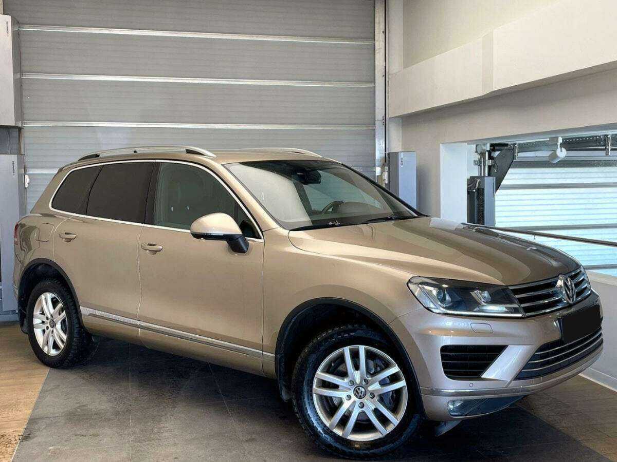 Volkswagen Touareg 2015 года с пробегом. Фото: #2