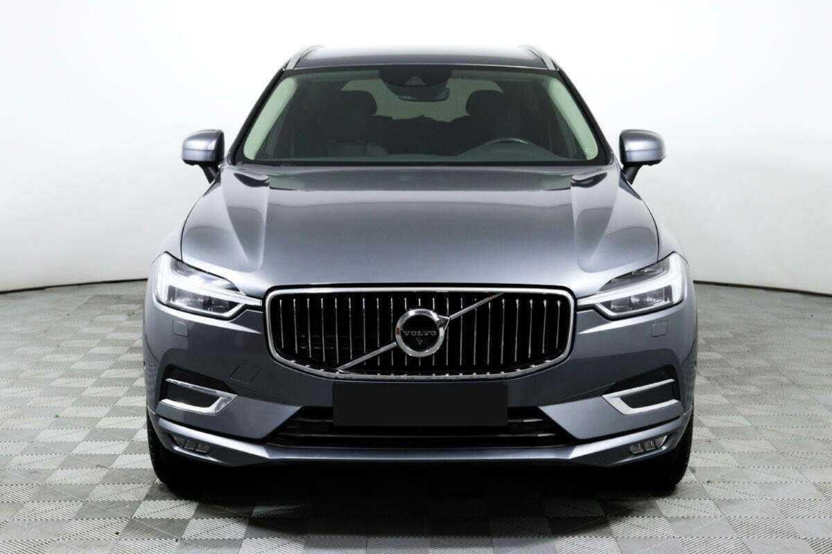 Volvo XC60 2018 года с пробегом. Фото: #1