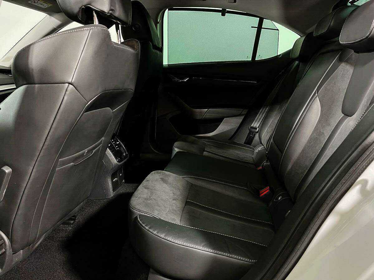 Skoda Octavia 2020 года с пробегом. Фото: #9