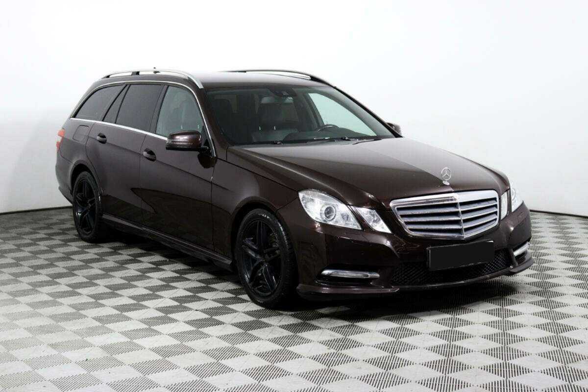 Mercedes-Benz E-Класс 2012 года с пробегом. Фото: #2