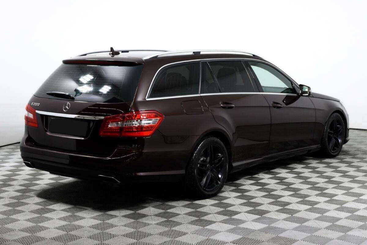 Mercedes-Benz E-Класс 2012 года с пробегом. Фото: #4