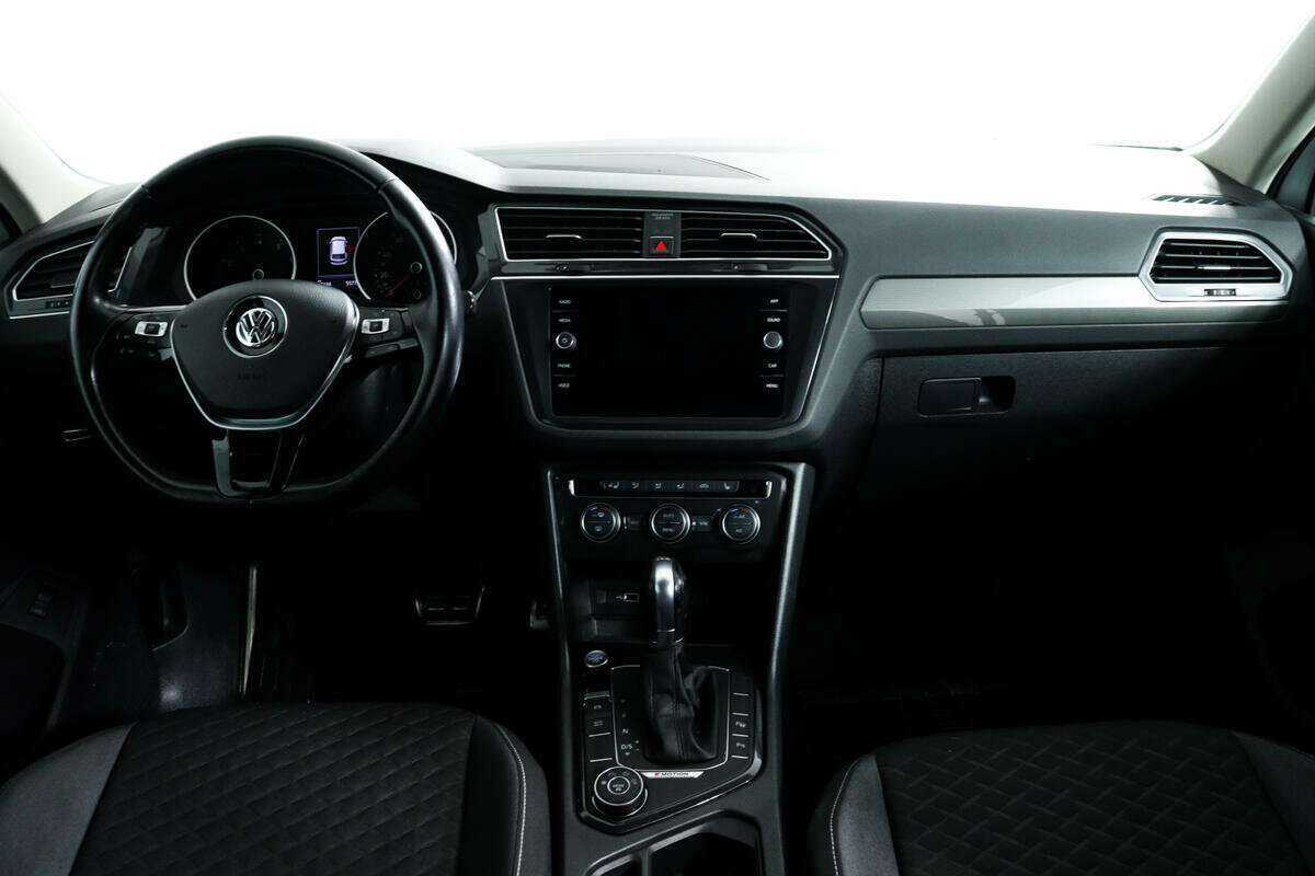 Volkswagen Tiguan 2018 года с пробегом. Фото: #9