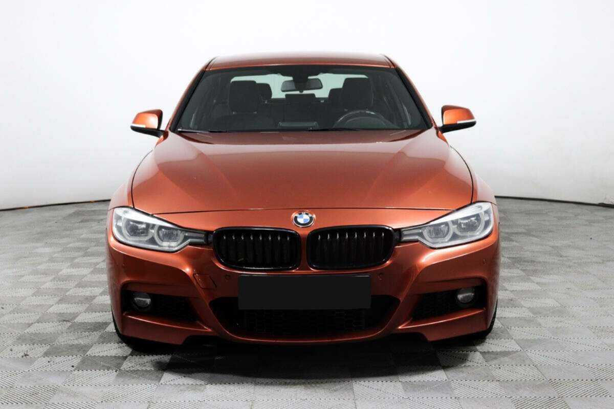 BMW 3 серии 2018 года с пробегом. Фото: #1