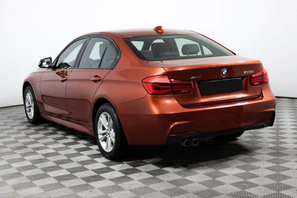 BMW 3 серии 2018 года с пробегом. Фото: #6