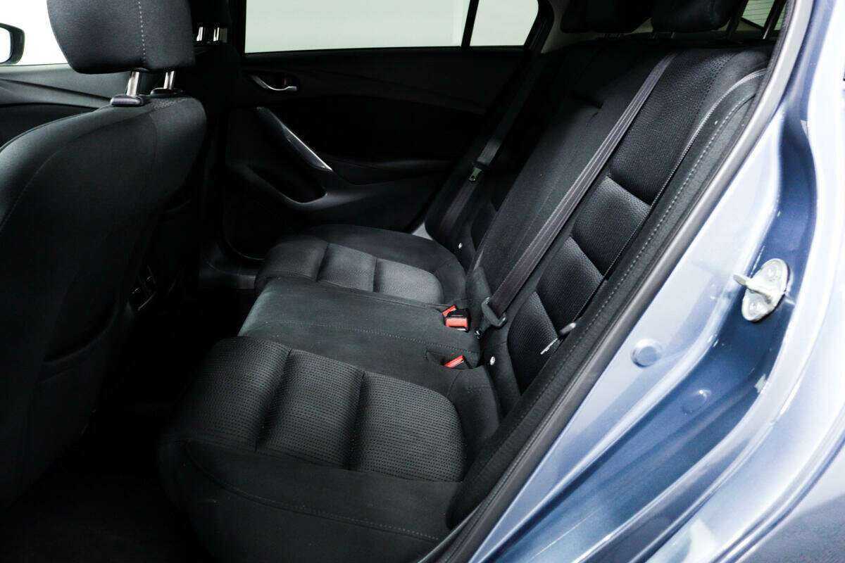 Б/У Мазда 6 2017 года. Фото: #11