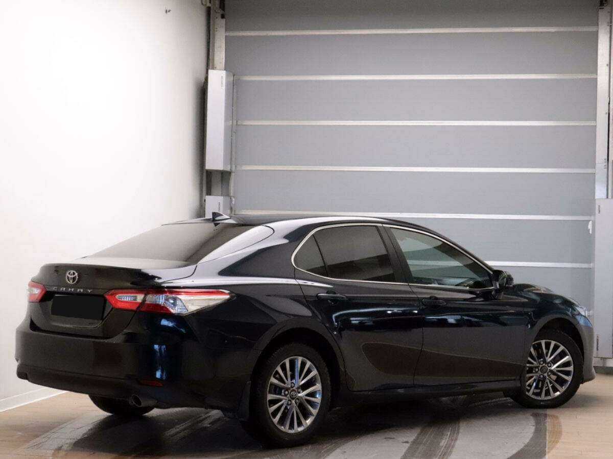 Toyota Camry 2019 года с пробегом. Фото: #3