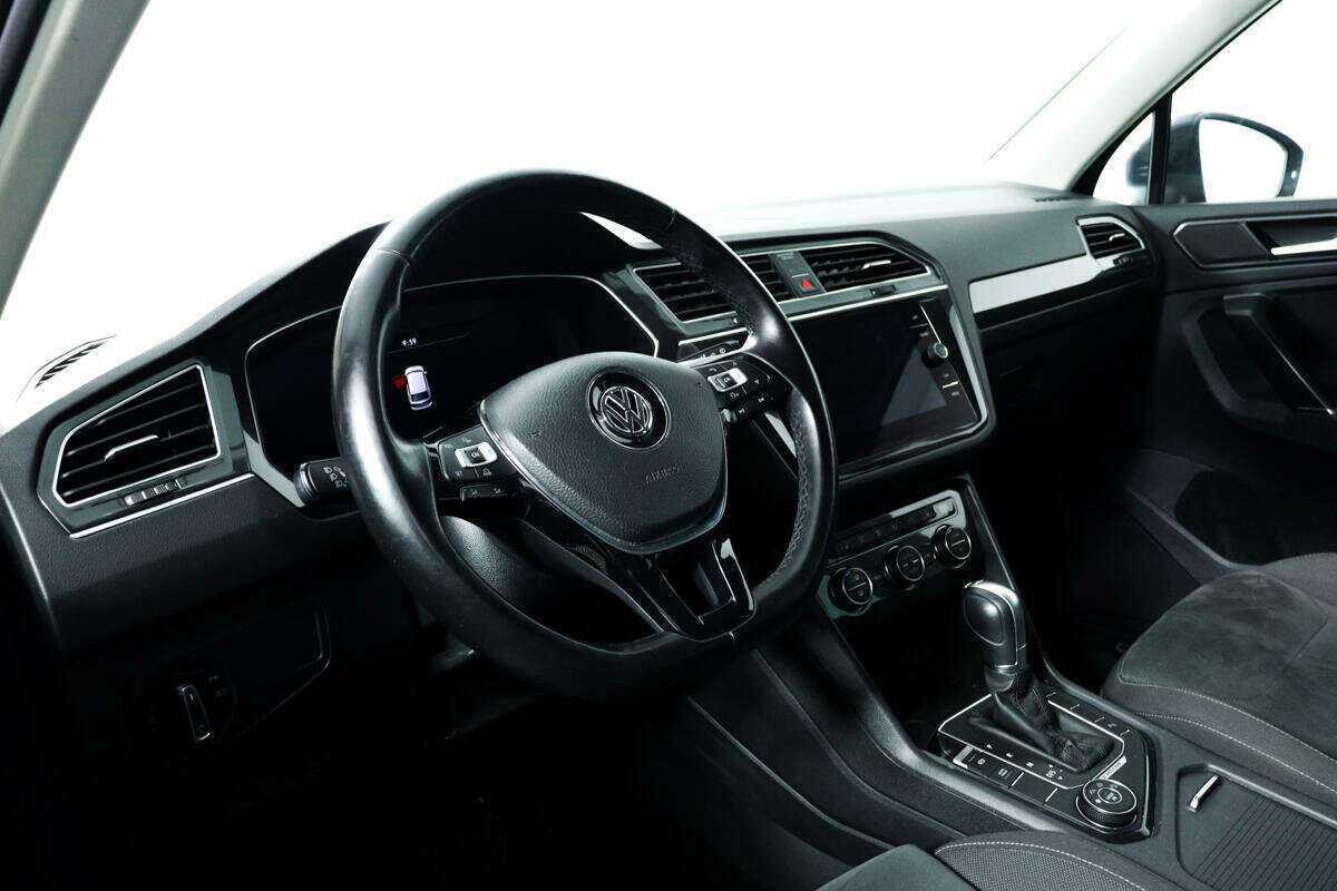 Volkswagen Tiguan 2018 года с пробегом. Фото: #12