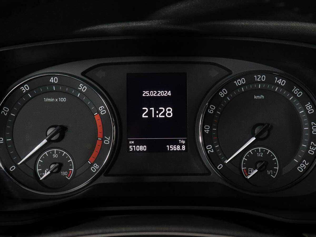 Skoda Octavia 2021 года с пробегом. Фото: #7