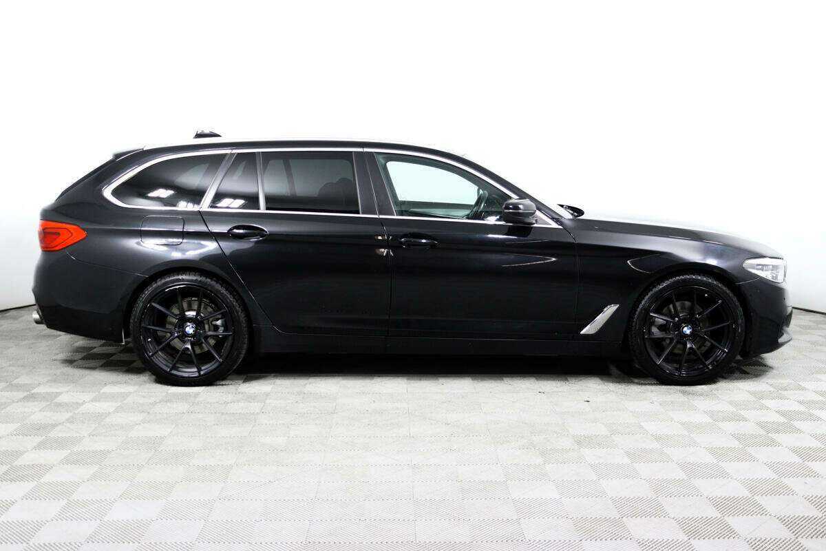 BMW 5 серии 2019 года с пробегом. Фото: #3