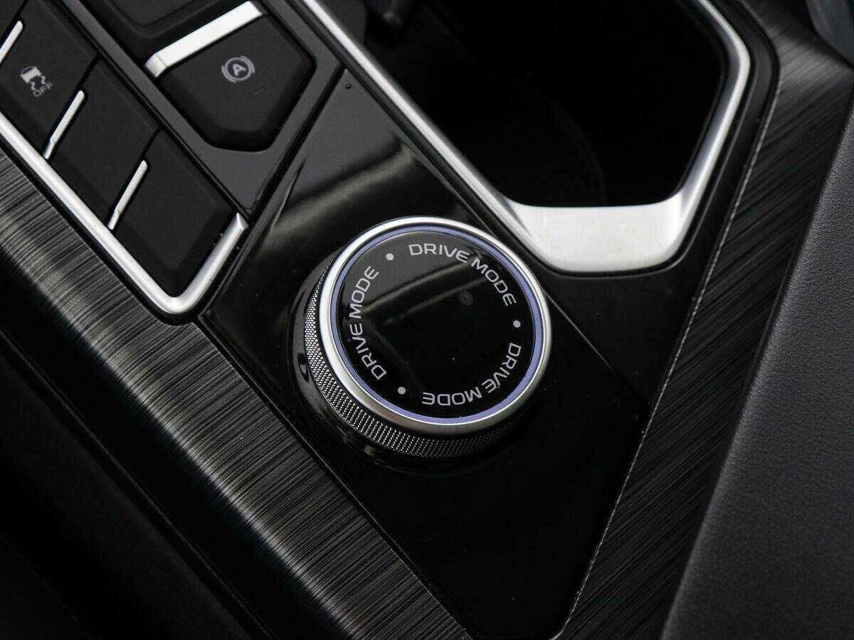 Geely Tugella 2023 года с пробегом. Фото: #11