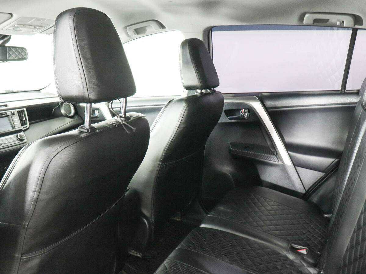 Б/У Тойота Рав4 2014 года. Фото: #11