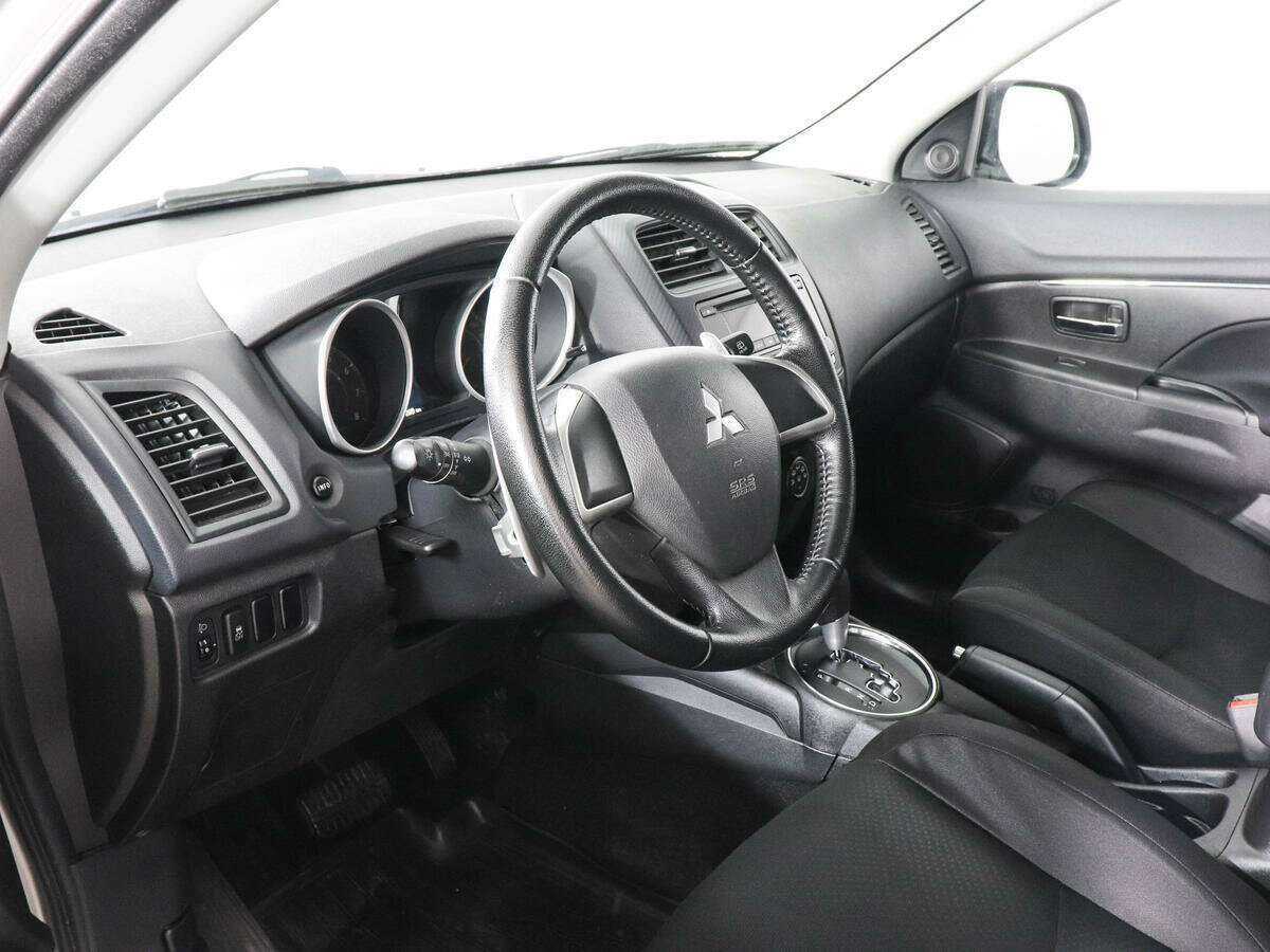 Б/У Митсубиши АС-Икс 2014 года. Фото: #8