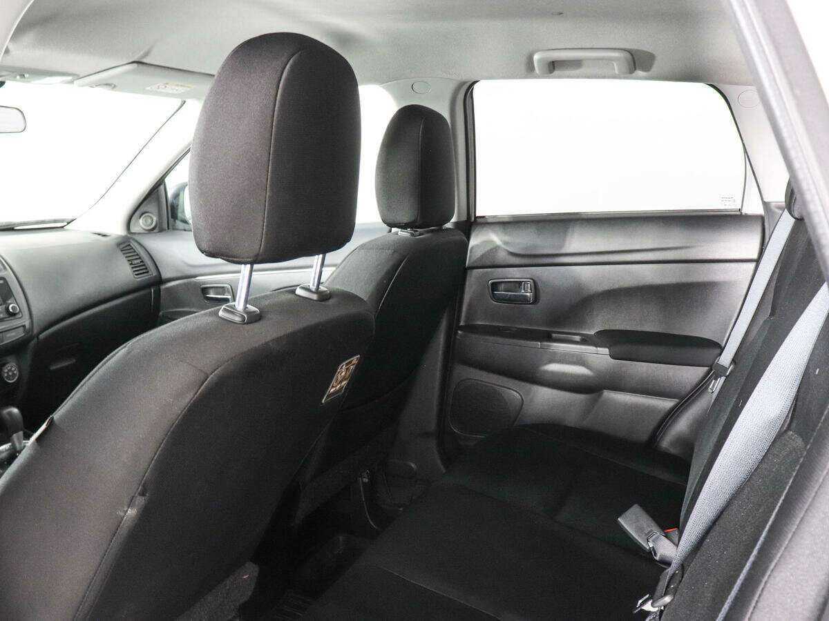 Б/У Митсубиши АС-Икс 2014 года. Фото: #11