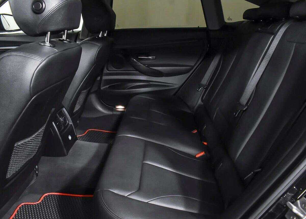 BMW 3 серии 2016 года с пробегом. Фото: #7