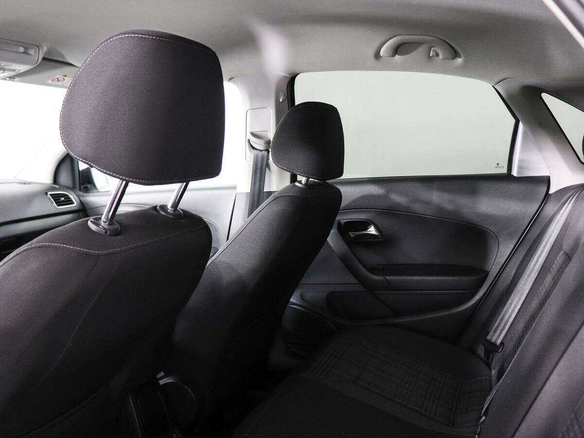 Б/У Фольксваген Поло 2017 года. Фото: #10