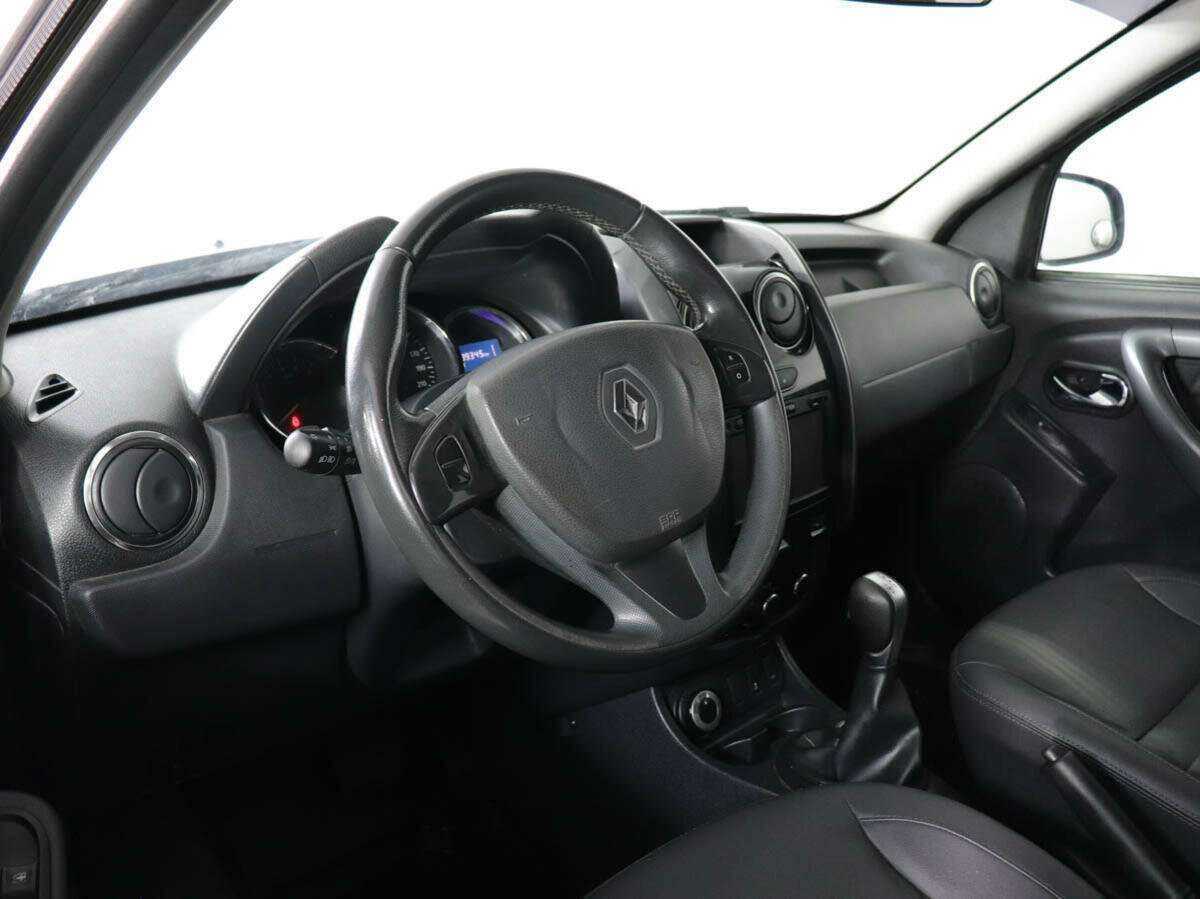 Б/У Рено Дастер 2018 года. Фото: #4