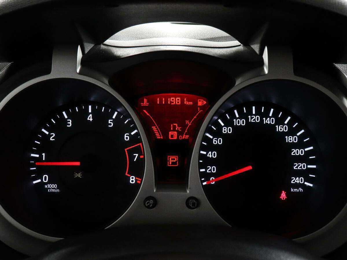 Б/У Ниссан Жук 2013 года. Фото: #9