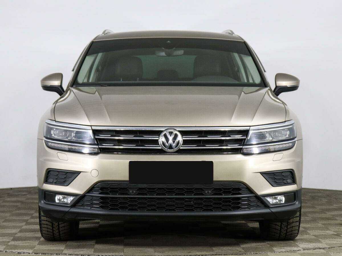 Volkswagen Tiguan 2018 года с пробегом. Фото: #1
