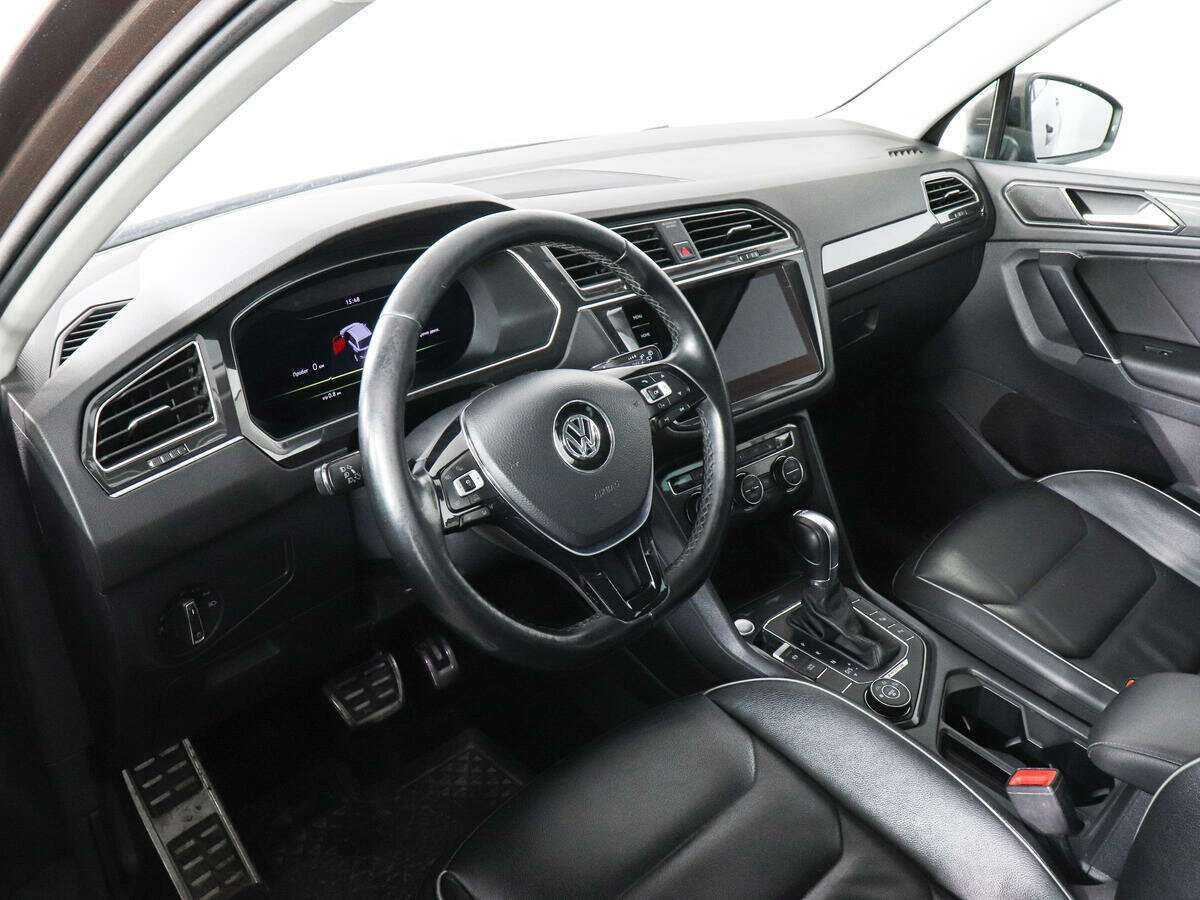 Volkswagen Tiguan 2018 года с пробегом. Фото: #4