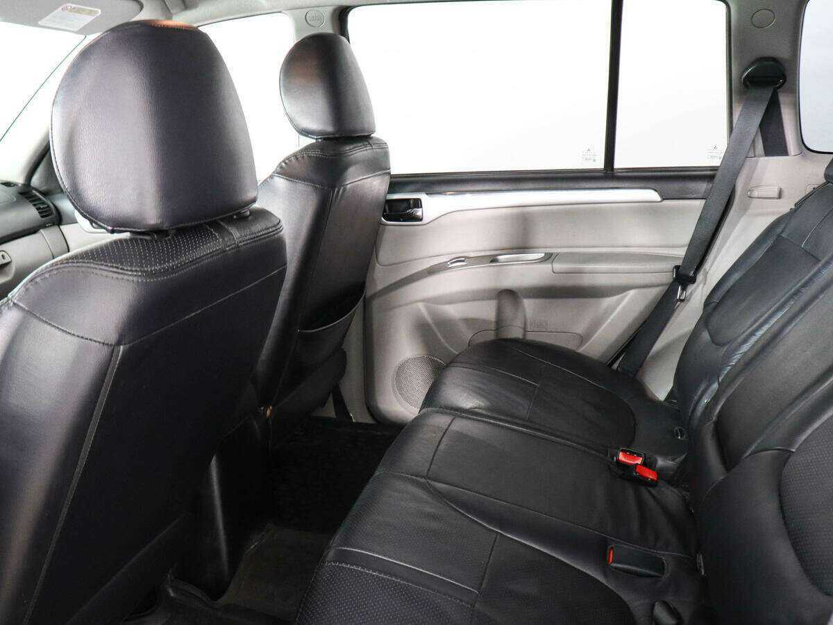 Б/У Митсубиши Паджеро Спорт 2012 года. Фото: #11