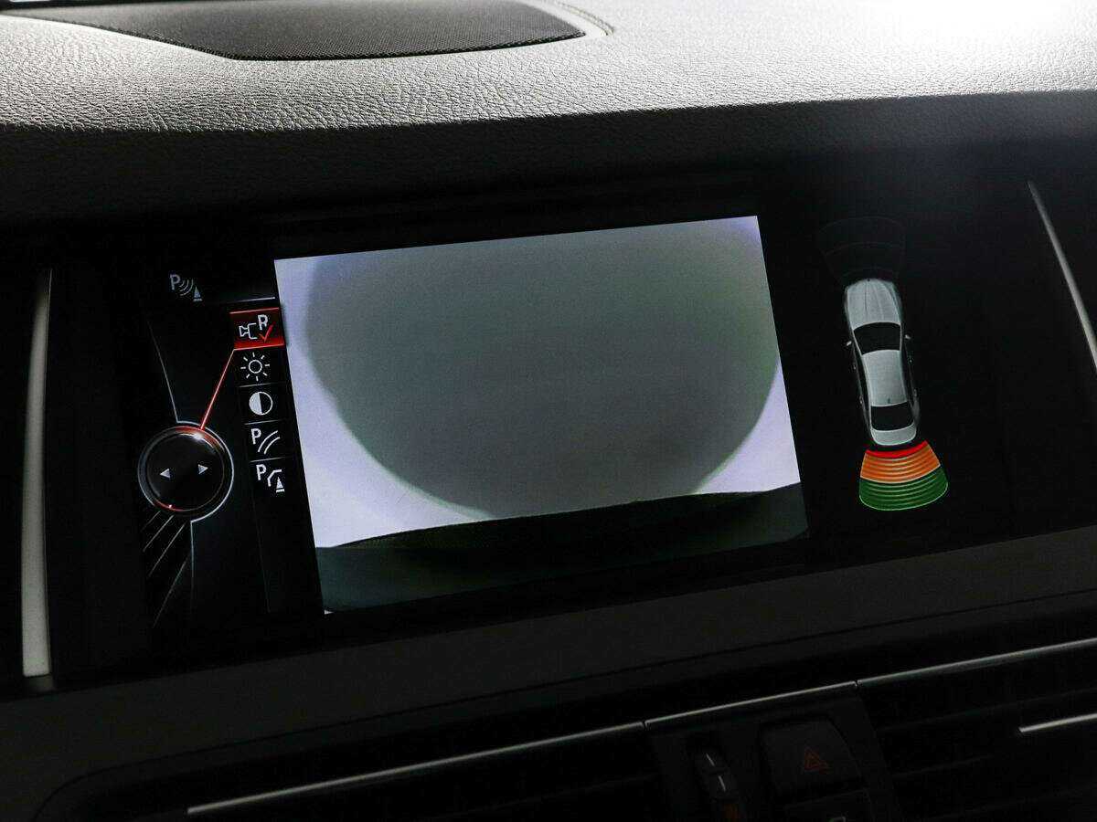 BMW 5 серии 2015 года с пробегом. Фото: #12