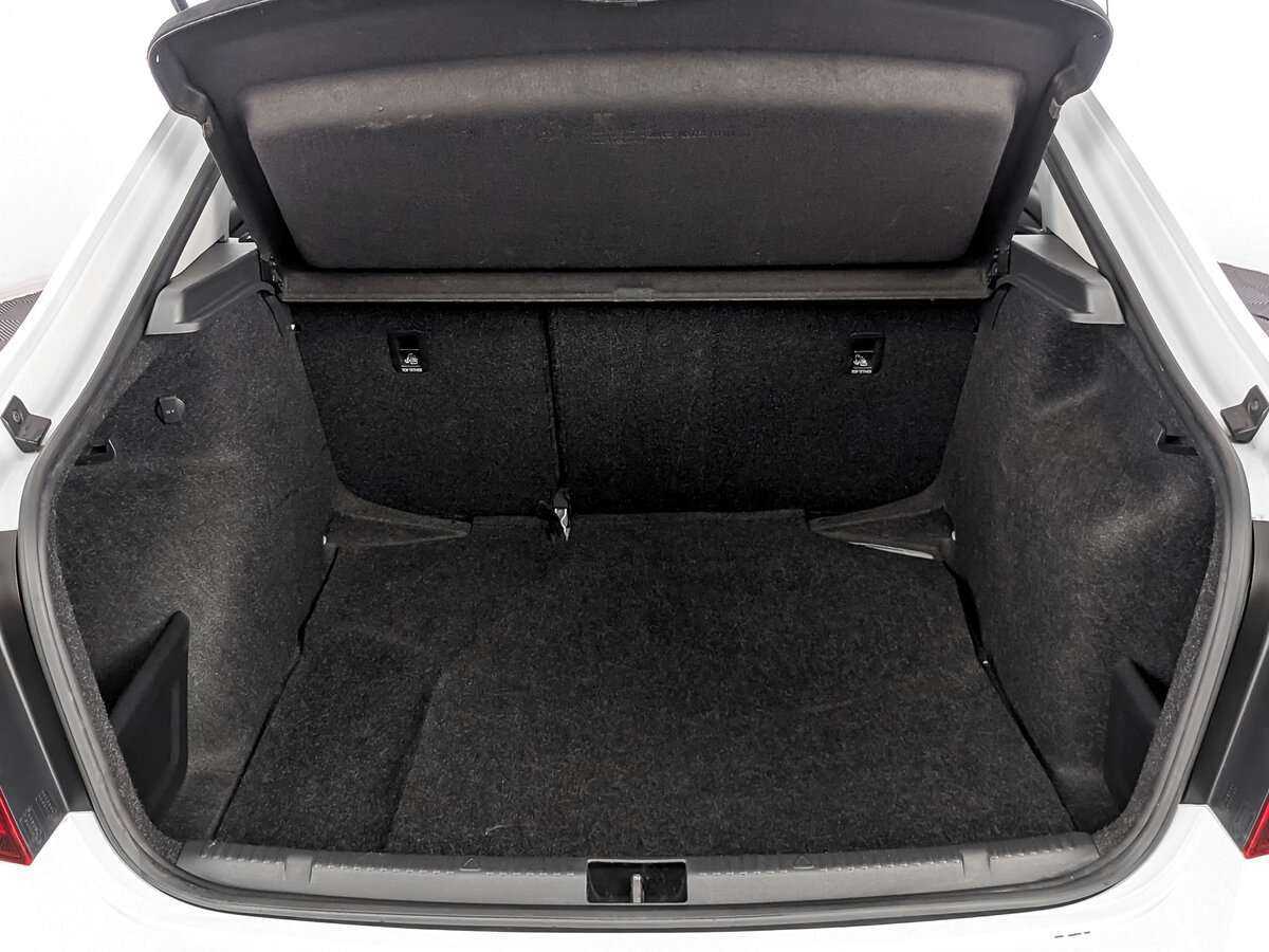 Б/У Шкода Рапид 2019 года. Фото: #9