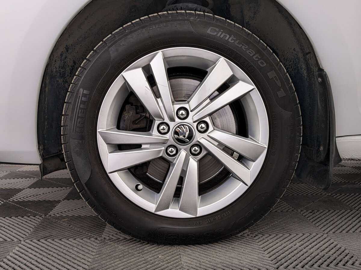 Б/У Шкода Рапид 2020 года. Фото: #11