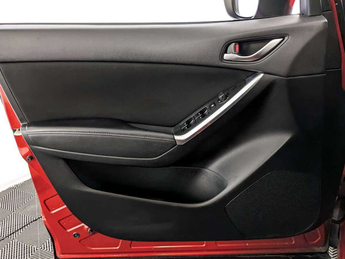 Б/У Мазда Ц-Икс-5 2015 года. Фото: #12