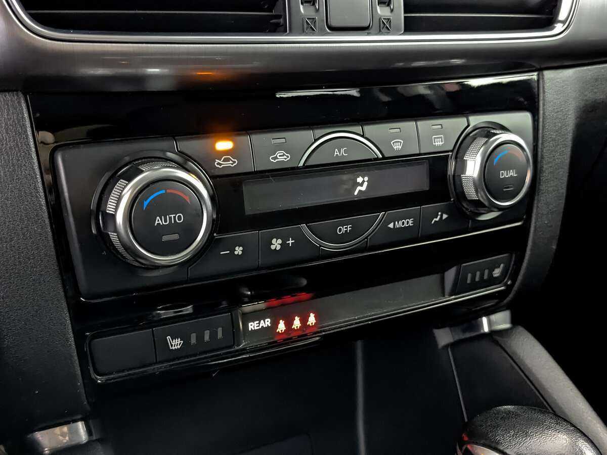 Б/У Мазда Ц-Икс-5 2015 года. Фото: #14